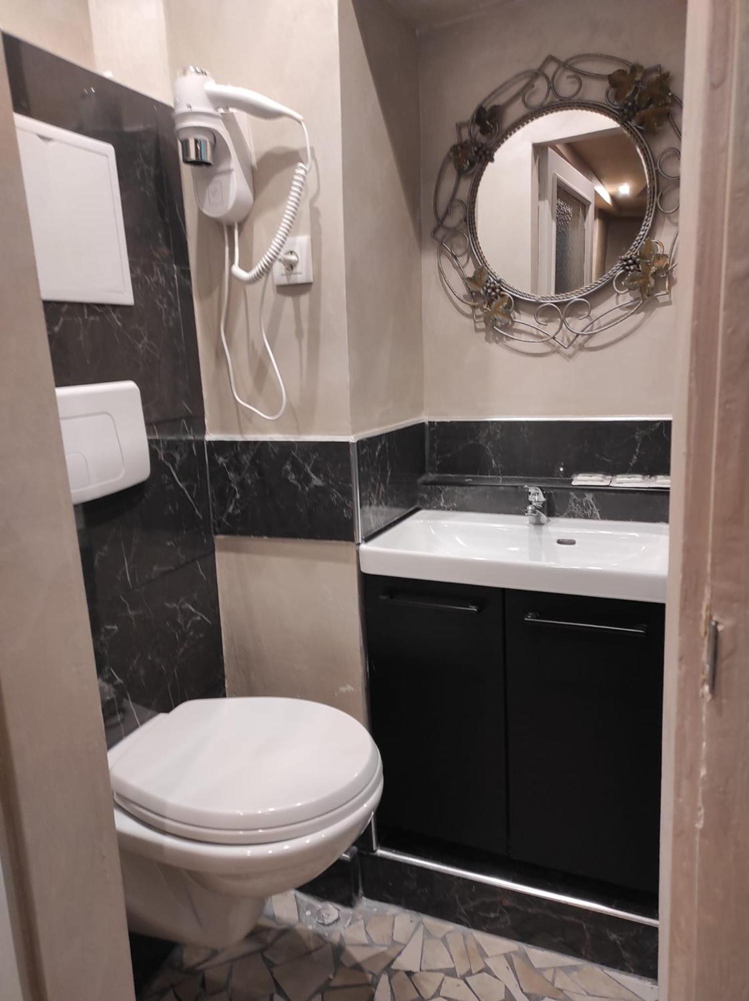 Hotel Clermont Montmartre باريس المظهر الخارجي الصورة